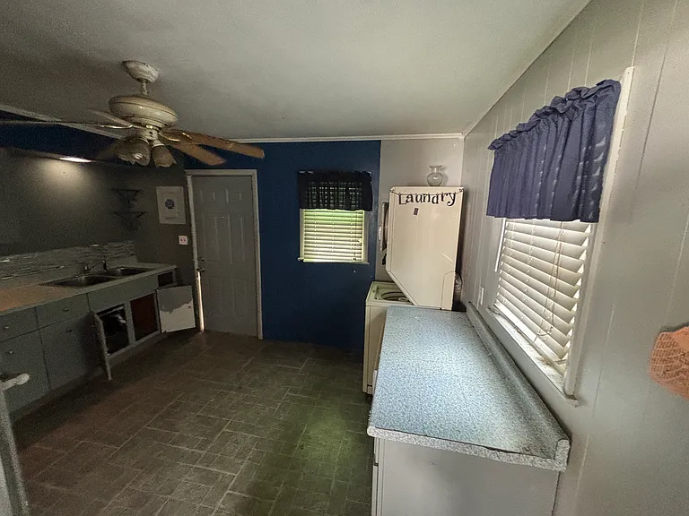 905 N Wesley St — Photo 10