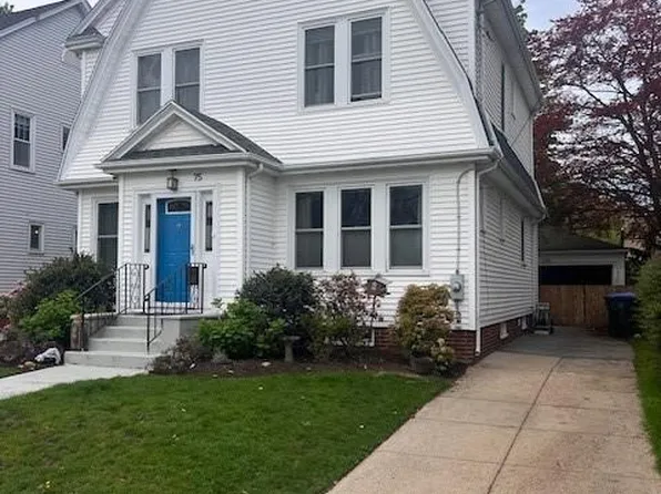 75 Lauriston St, Providence, RI 02906