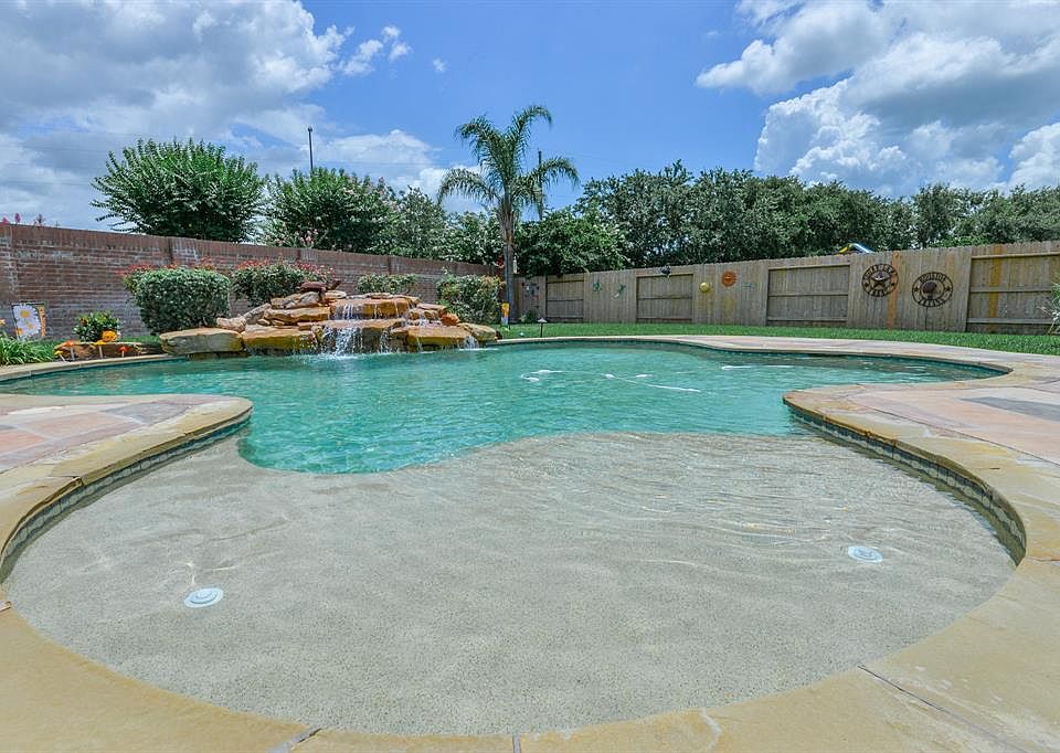 1st image of 5523 Moss Meadow Ct