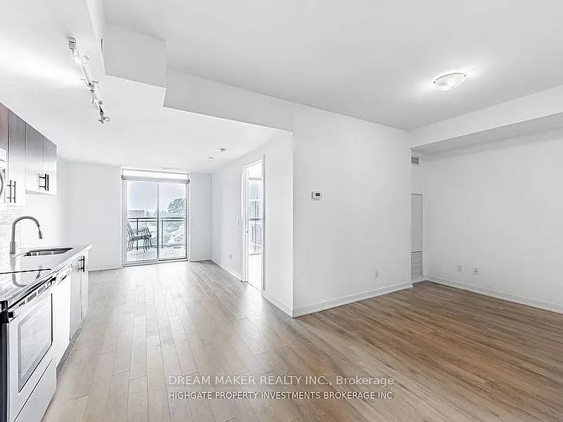 16 McAdam Ave #306 photo 1