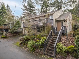 10027 SW Quail Post Rd, Portland, OR 97219