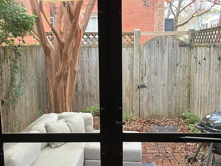 1600 34th St NW — Photo 9
