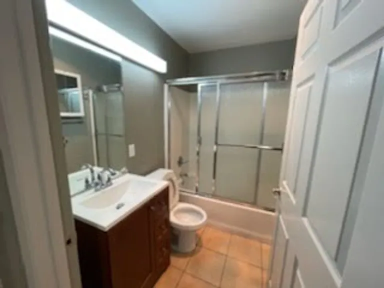 1618 Schrader Blvd — Photo 10