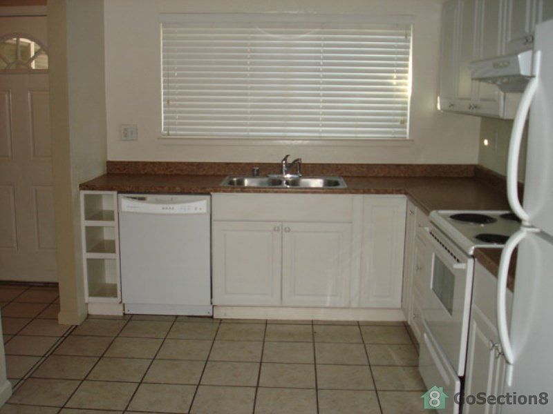 2nd image of 2113 Dogwood Way