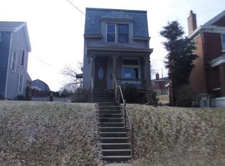 215 Ridgeway Ave, Southgate, KY 41071