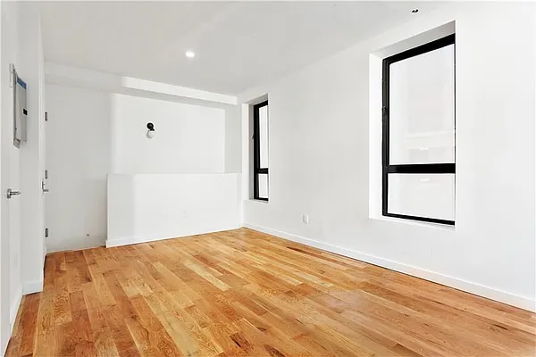 Rented by Investmates Real Estate | media 13