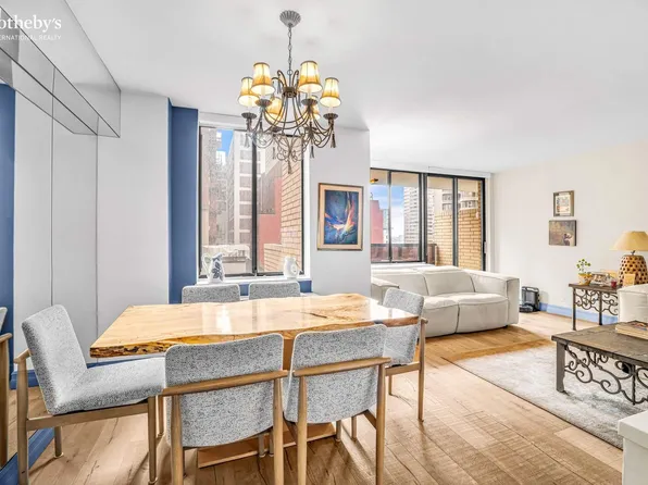 311 East 38th Street 5F image 3 of 13