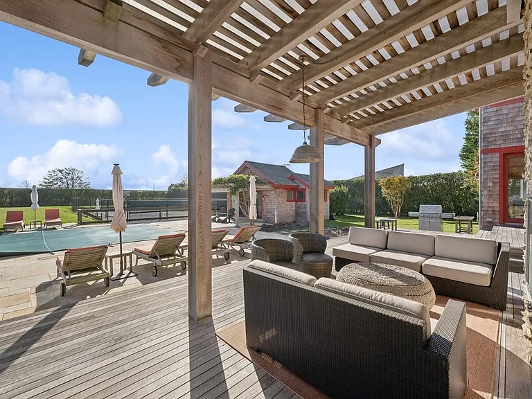 807 Halsey Ln — Photo 7