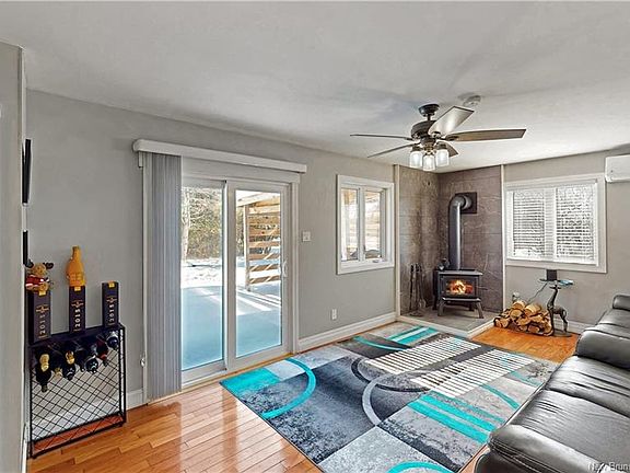 5th image of 192 Gondola Point Rd