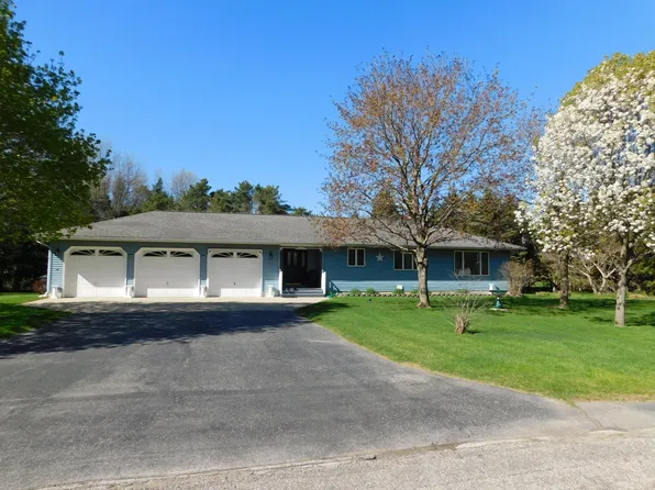 1576 Anthony Rd, Manistee, MI 49660