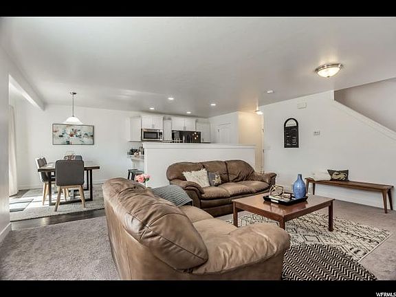 4th image of 572 S Mintbury Ln