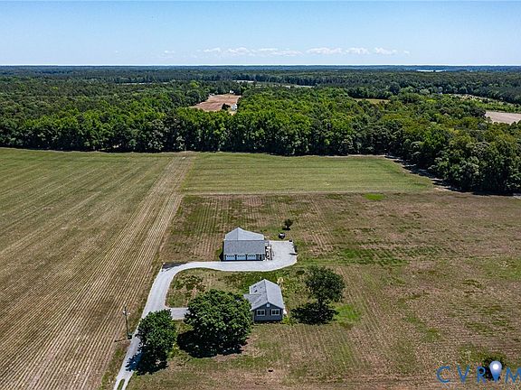 2nd image of 765 Senora Rd