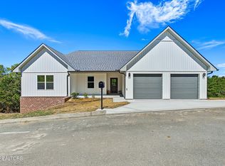 821 Gavin Ln, Seymour, TN 37865