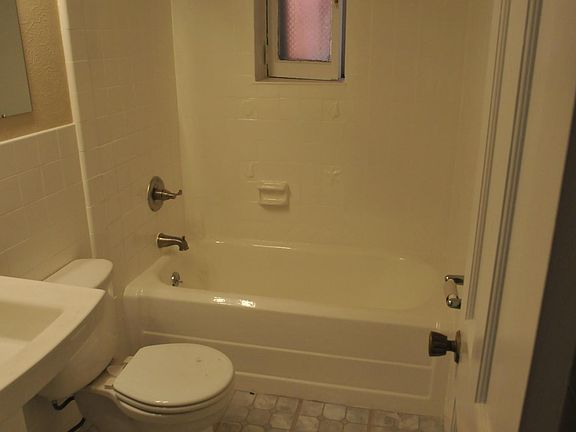 5th image of 1630 N Emerson St APT 1