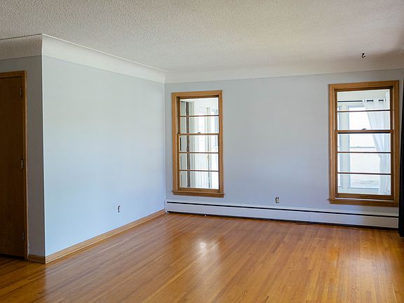 2nd image of 2955 Johnson St NE #2955