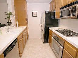 Kitchen Opens To Living Room - All New Stainelss Appliances! 