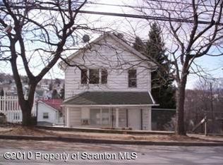 724 Maple St, Scranton, PA 18505