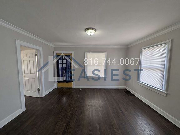 4th image of 1945 N 30th St