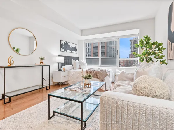 1005 King St W #341, Toronto, ON M6K 3M8