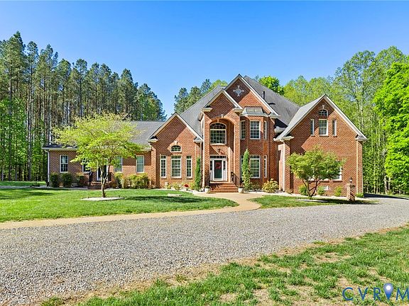 2nd image of 2936 Royal Virginia Ct