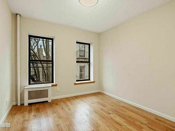 4th image of 280 E 10th St #144