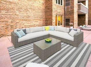 1220 Rudolph Rd APT 1B, Northbrook, IL 60062