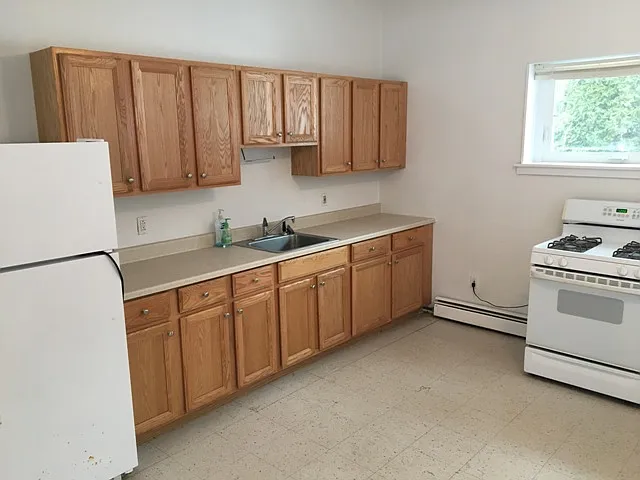 3 bed, 1700 sqft, $2,500 — Photo 2