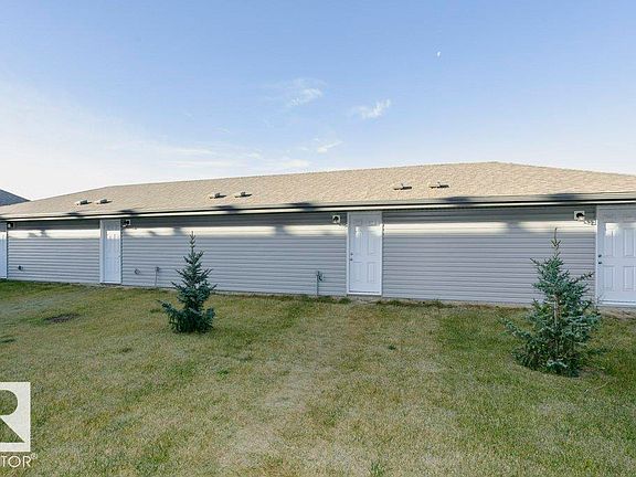 3rd image of 1537 Sandstone Blvd