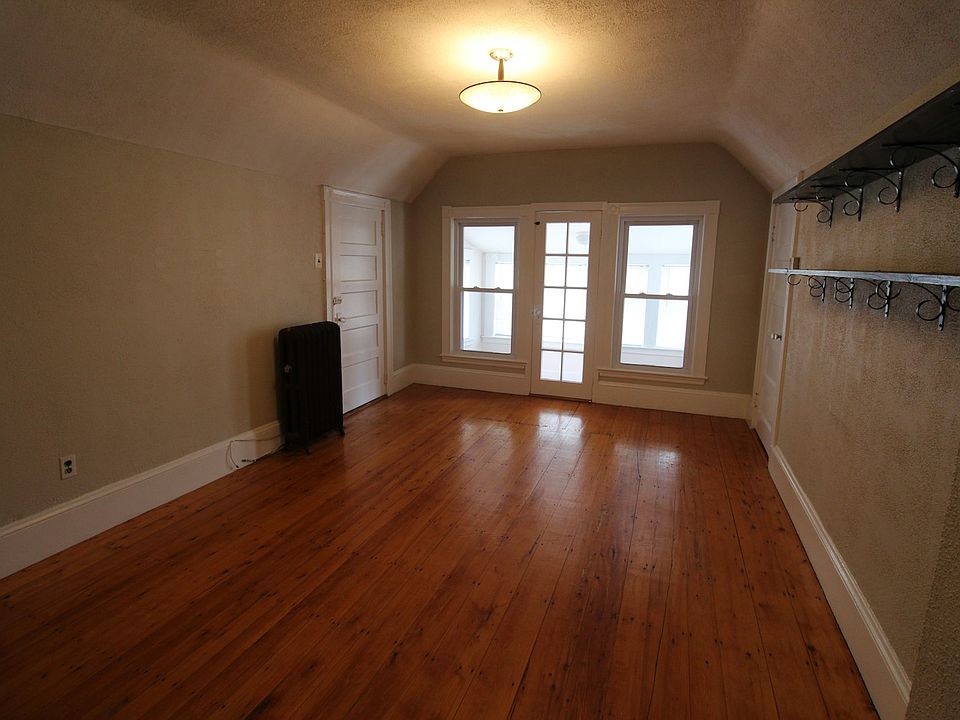 1st image of 20 Liberty Ave #3