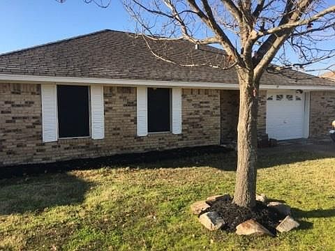 1st image of 311 Memorial Dr