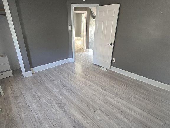 4th image of 670 Willey St