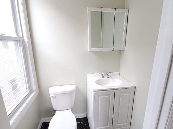 4th image of 109 Aldine St #1LAA