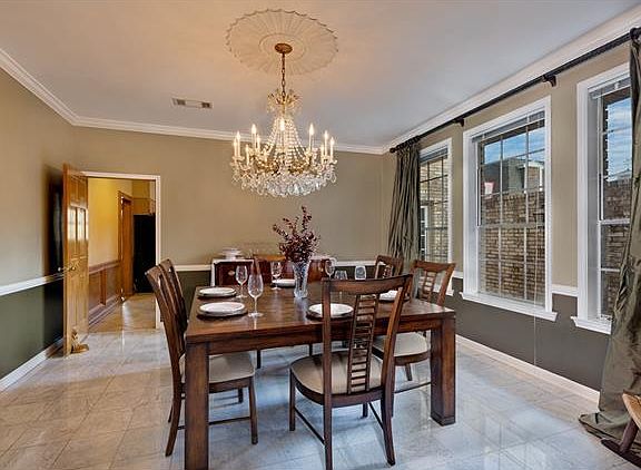 5th image of 37 Tennyson Pl