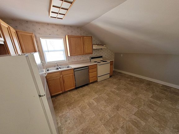 2nd image of 406 S 10th St APT A
