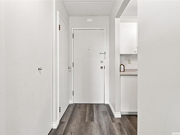2nd image of UNIT 208-2830 Gordon ROAD