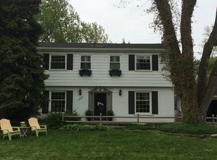 32433 Red Clover Rd, Farmington Hills, MI 48334