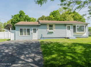 281 W Circular St, Saratoga Springs, NY 12866
