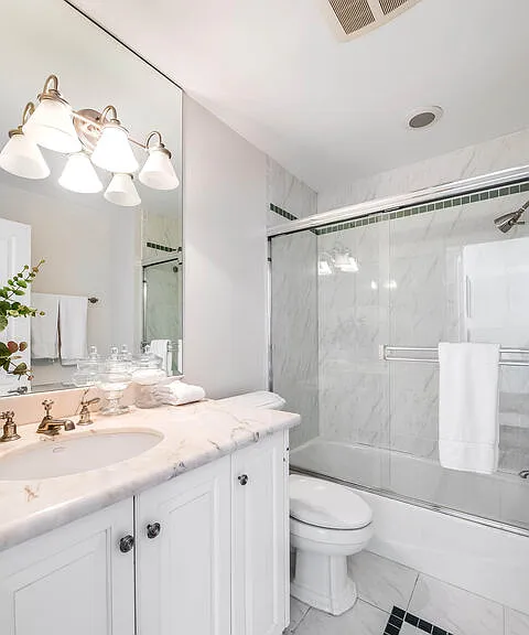 547 Loring Ave — Photo 22
