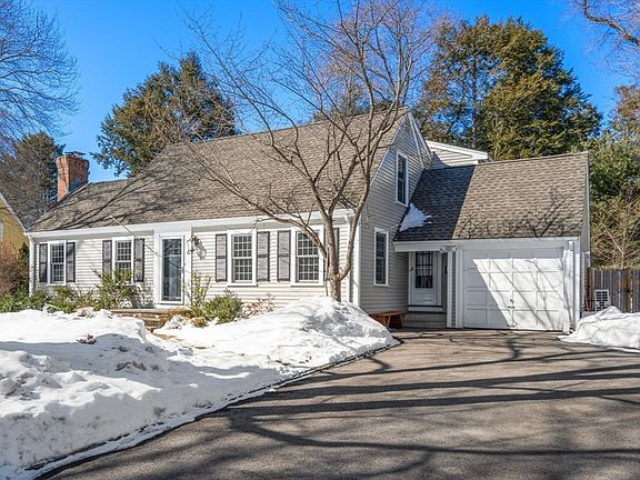 3rd image of 6 Boulder Brook Rd