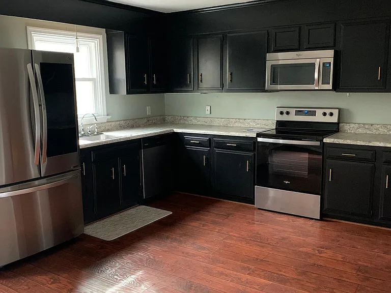 145 Georgetown Grn — Photo 4