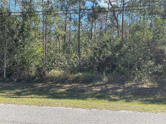 2nd image of 25785 Tropic Acres Dr