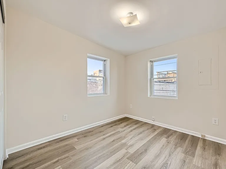 436 E Fort Ave — Photo 6