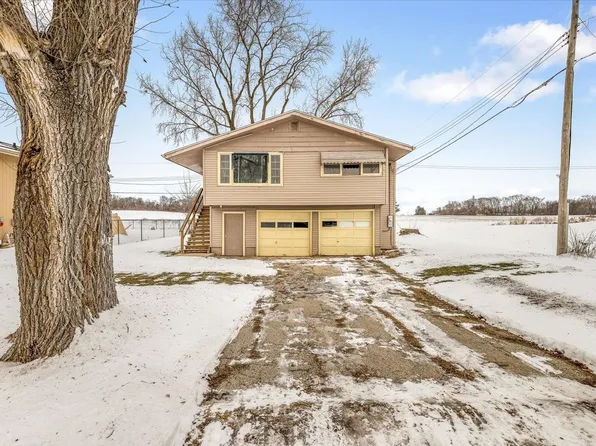 4381 Safford Rd, Rockford, IL 61101