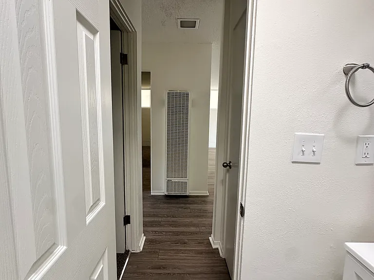 Palm Terrace Apartments — Photo 19