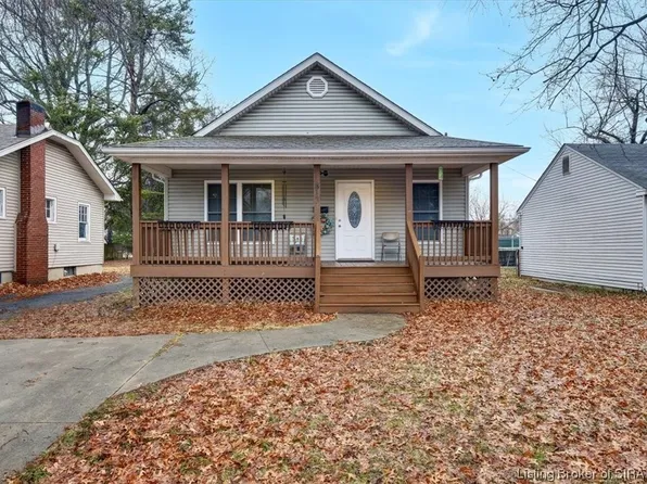 313 W Bowne Boulevard, Clarksville, IN 47129