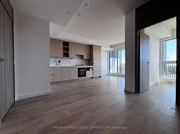 18 Esther Shiner Blvd, Toronto, ON