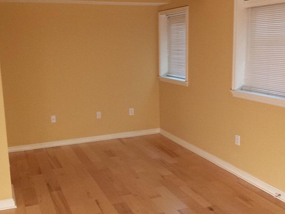 5th image of 216 N Cleveland St APT A