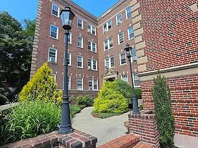 205 Mount Auburn St #1D — Photo 21