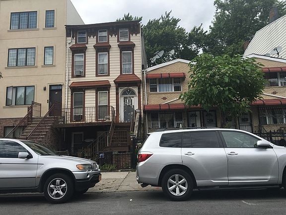 3rd image of 23 Pulaski St