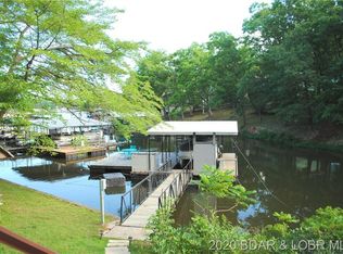 553 Zack Wheat Dr, Sunrise Beach, MO 65079